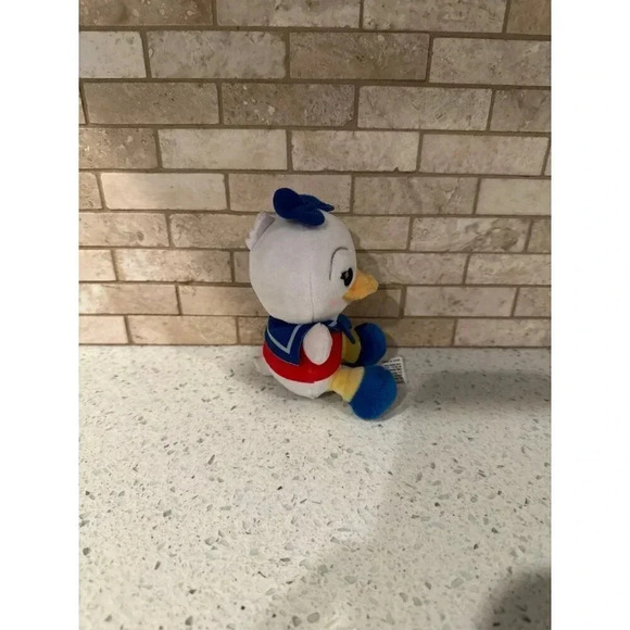 Daisy Duck Disney Parks Wishables Plush Disney Cruise Line Series  b23 - Picture 2 of 4